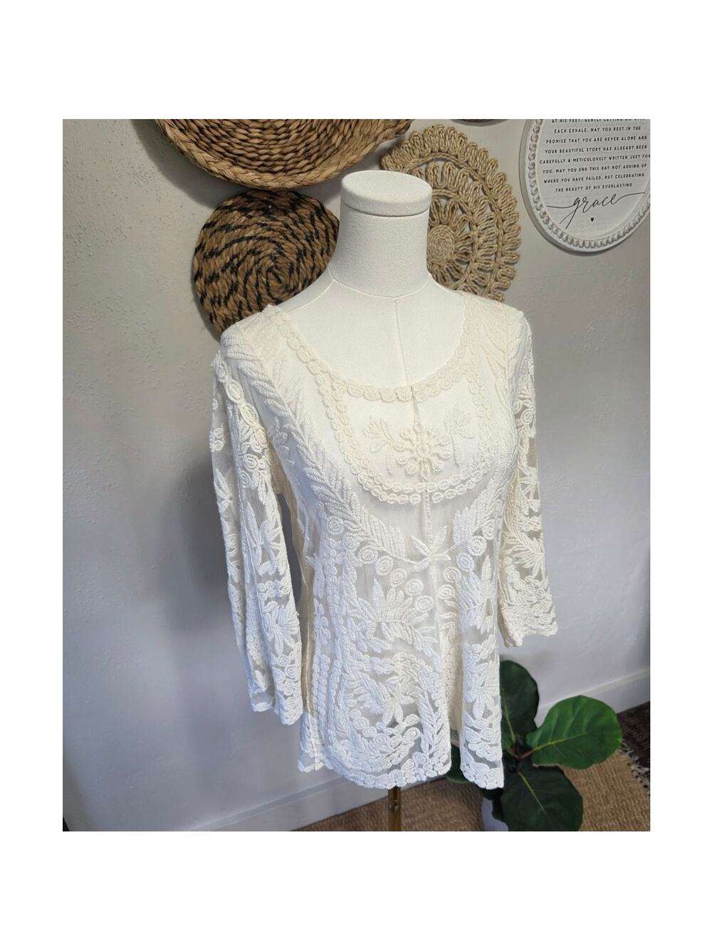 Ivory Sheer Lace Layering Top 3/4 Sleeve Womens L Romantic Cottagecore Fairy